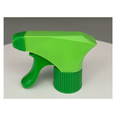 Limpeza diária simplificada com pulverizador manual de plástico e taxa de descarga de 0,8 ml/t